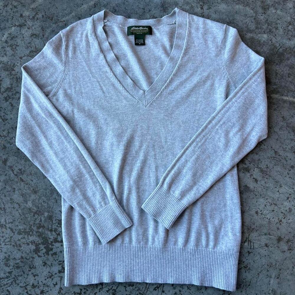 Eddie Bauer Gray Long Sleeve V-Neck Sweater Cashmere Blend Soft Knit Minimalist